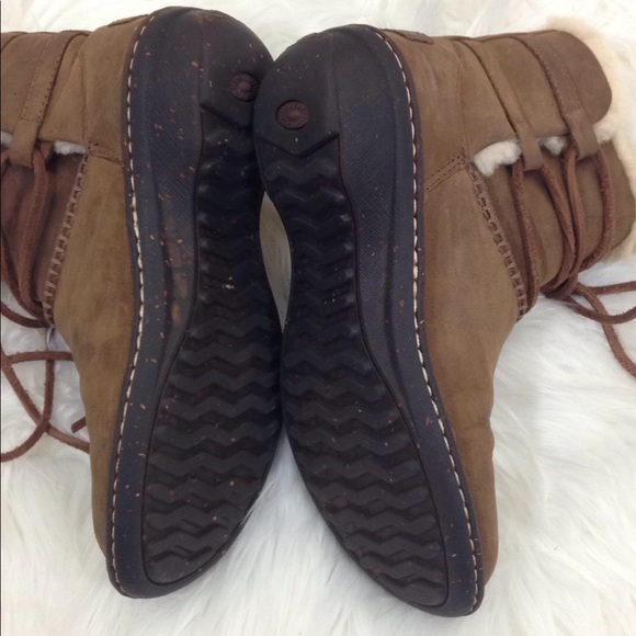 Ugg Women's Caspa Shearling Leather Boots Brown 6 - Picture 6 of 8